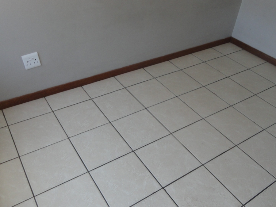 To Let 1 Bedroom Property for Rent in Die Bult North West